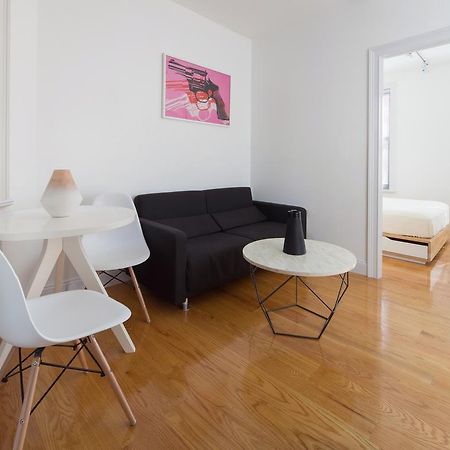 One Bedroom Self-Catering Apartment - Little Italy New York Room photo